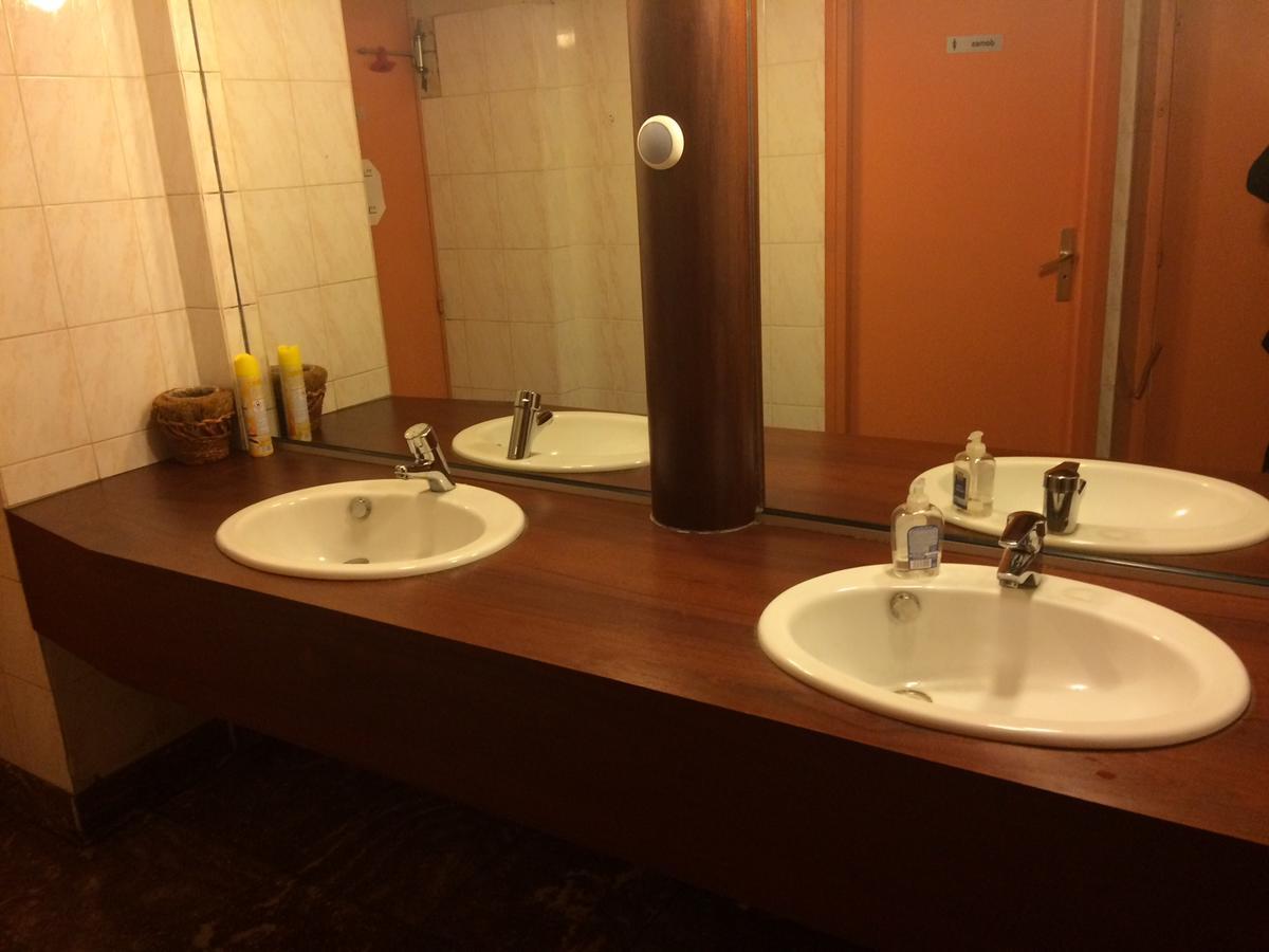 Le Cesar Hotel Royat Εξωτερικό φωτογραφία